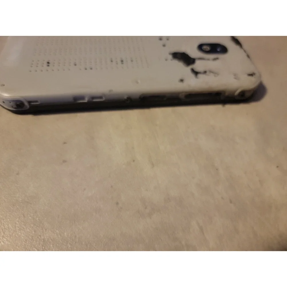 CAT Rugged Smartphone – Powers On / Touchscreen Dead – AS-IS